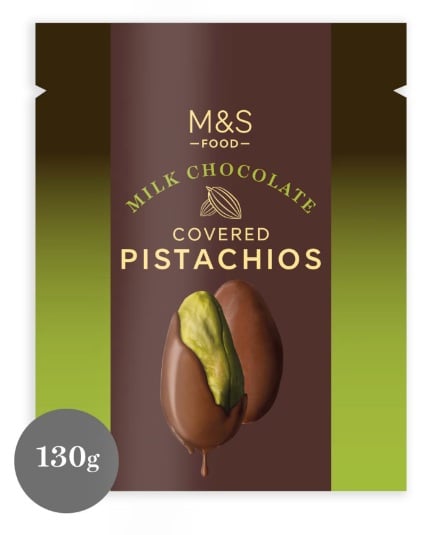 Marks & Spencer Tejcsokoládéval bevont pisztácia