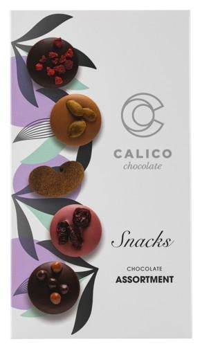 CALICO Snacks - mini csokoládé tallér/drazsé válogatás (ét-, tej-, fehér-, ruby mártócsokoládéval)