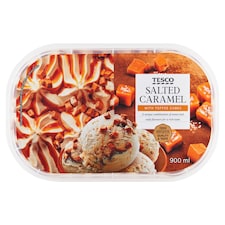 sós karamell ízű jégkrém sós karamell ízű szósszal és karamelldarabokkal 900 ml