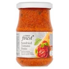Finest aszalt paradicsomból, bazsalikomból és olasz kemény sajtokból készült pesto 190 g