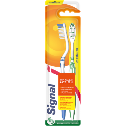 Signal Anti-Plaque Action közepes keménységű fogkefe 2 db