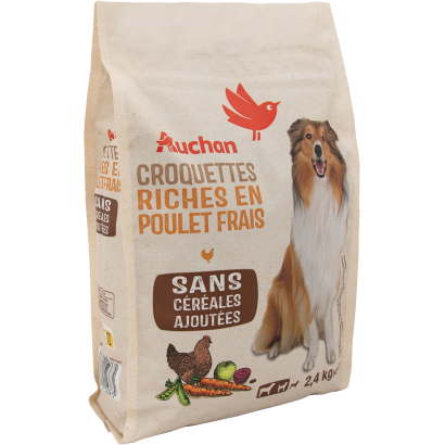 Auchan Kedvenc száraz kutyaeledel felnőtt kutyák számára csirkével 2,4 kg