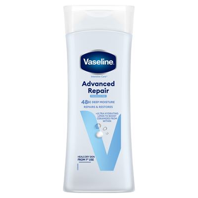 Vaseline Advanced Repair testápoló száraz és repedezett bőrre 400 ml