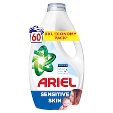 Ariel Sensitive Skin Folyékony Mosószer, 2.7 l, 60 Mosáshoz